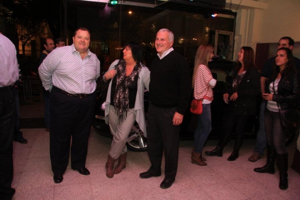 Felices ganadores del New Beetle